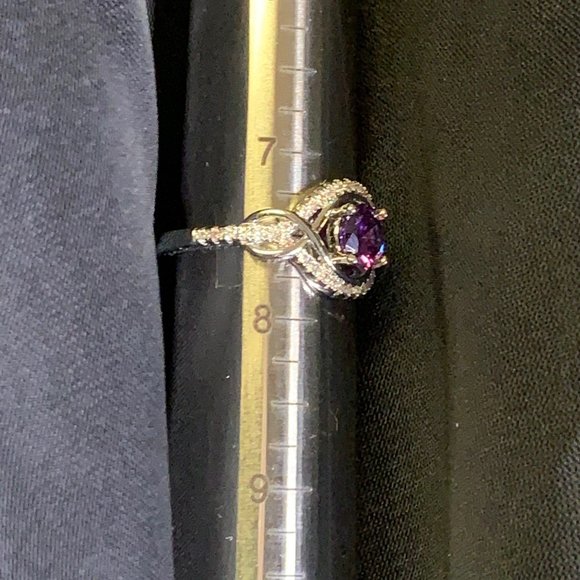 Delicate Silver Tone Ring with Purple Amethyst Colored Stone Size 7 1/2 - Picture 11 of 11